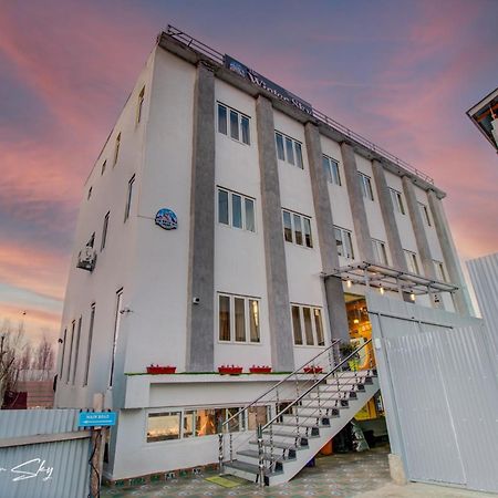 Hotel The Winter Sky Srinagar  Exterior photo